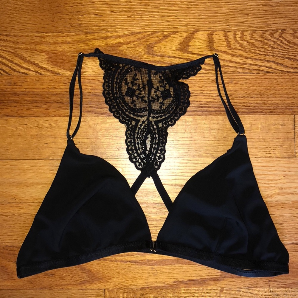 Out From Under (Urban Outfitters) braelette, XL